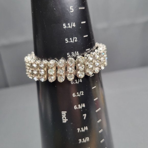 Silver Tone Expansion Bracelet Three Rows of White Crystal Accents Vintage 6" - Picture 7 of 8